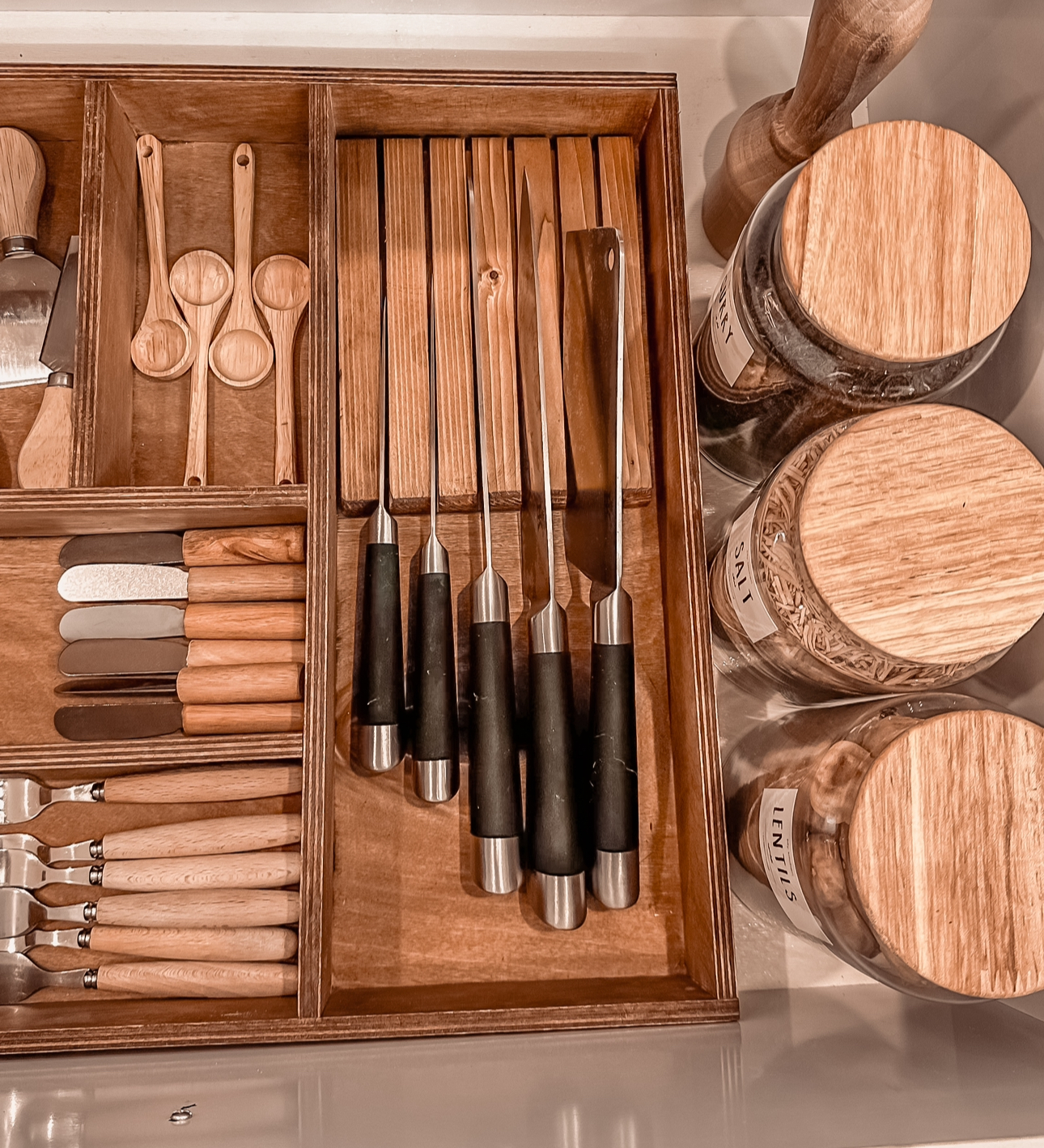 جا کاردی چوبی