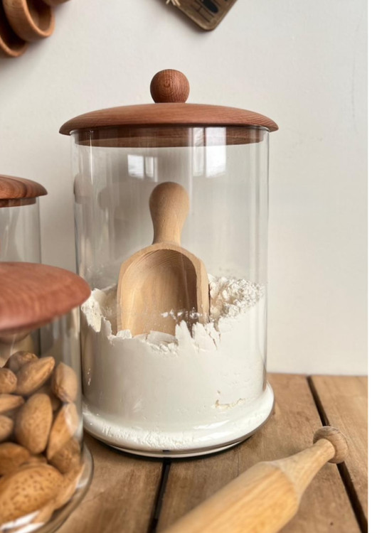 بانکه شیشه ای