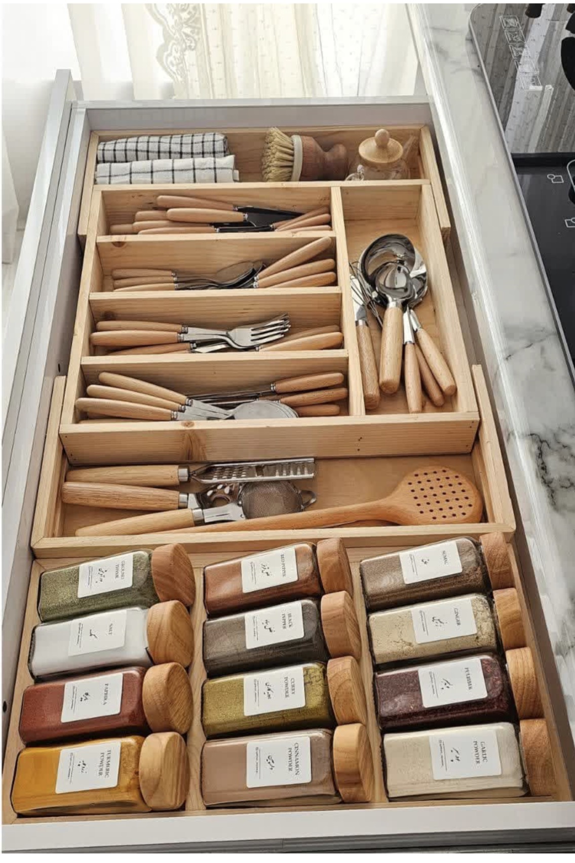 جا قاشقی چوبی و‌ پک جا ادویه