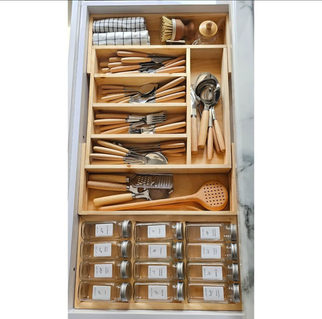 جا قاشقی چوبی و‌ پک جا ادویه