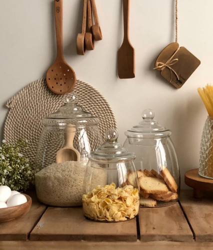 بانکه شیشه ای