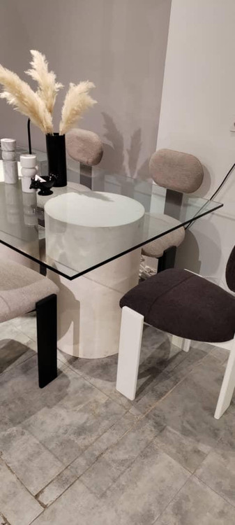 میز کنفرانس