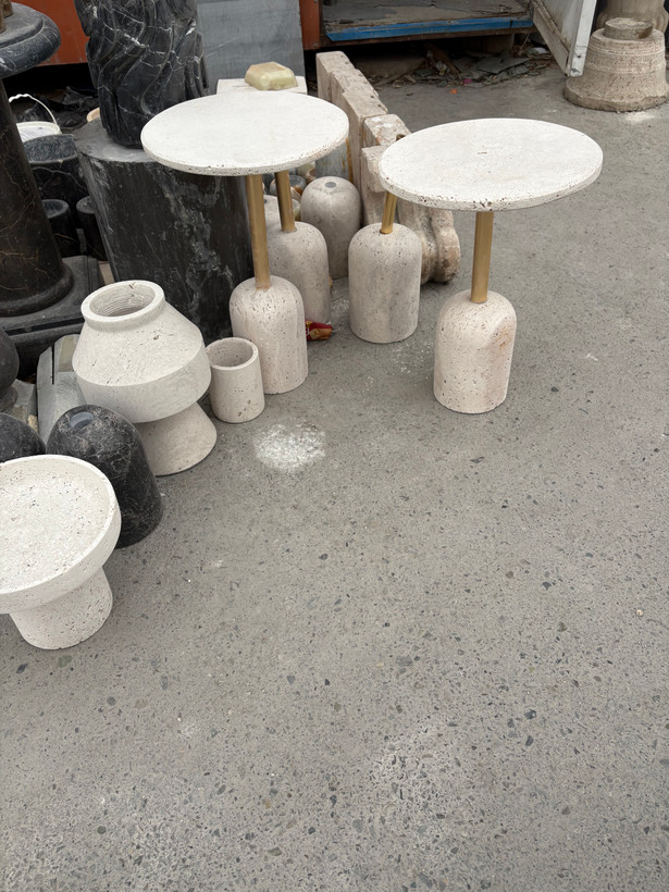 میز تراورتنی